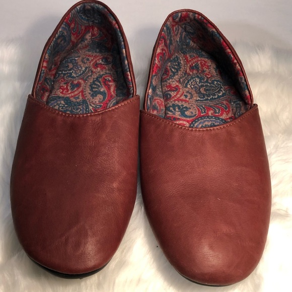 hush puppies house shoes